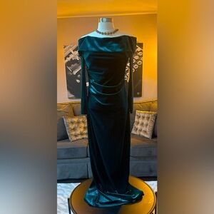 NEW Green Ruched Off the Shoulder Gown -holiday, winter wedding - Size 8